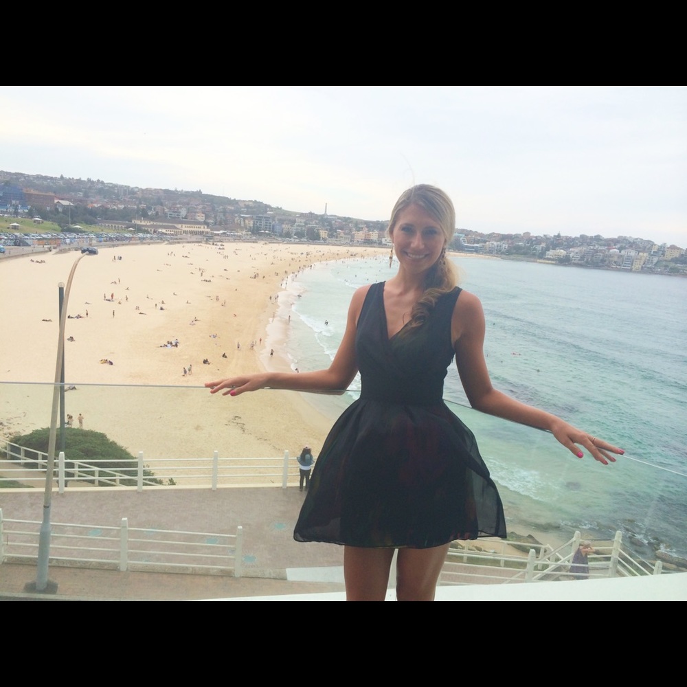 Meet your Posher, Laura